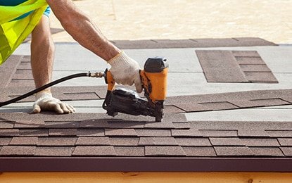How to hire the right roofing contractor
